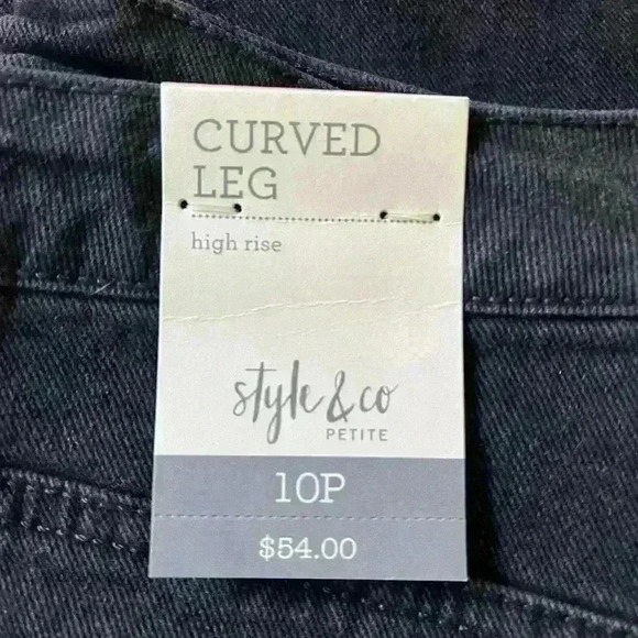 NWT👖🖤High-Rise Vintage-Classic Curve-Leg Jeans - Picture 2 of 3